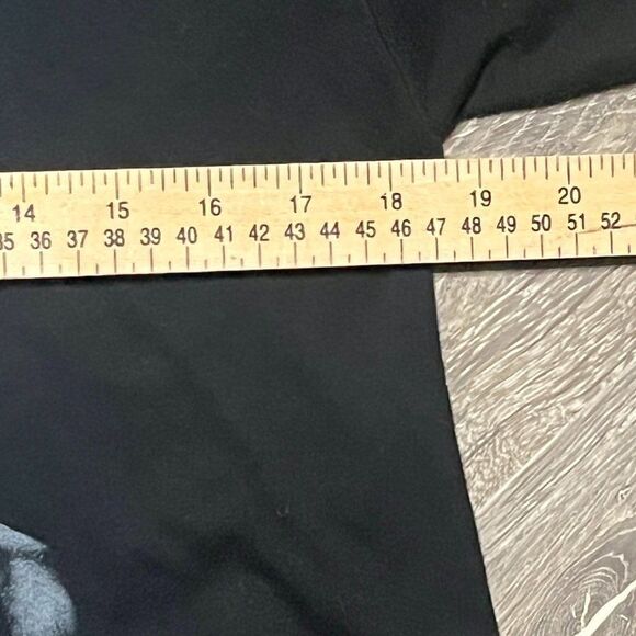 Tupac Men's Shakur Praying Hands Black T-Shirt Size Medium - Picture 7 of 10